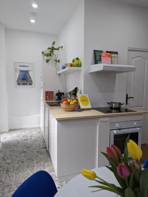 T2 Cosy Avec Terrasse Et Parking Apartment มาร์กเซย ภายนอก รูปภาพ